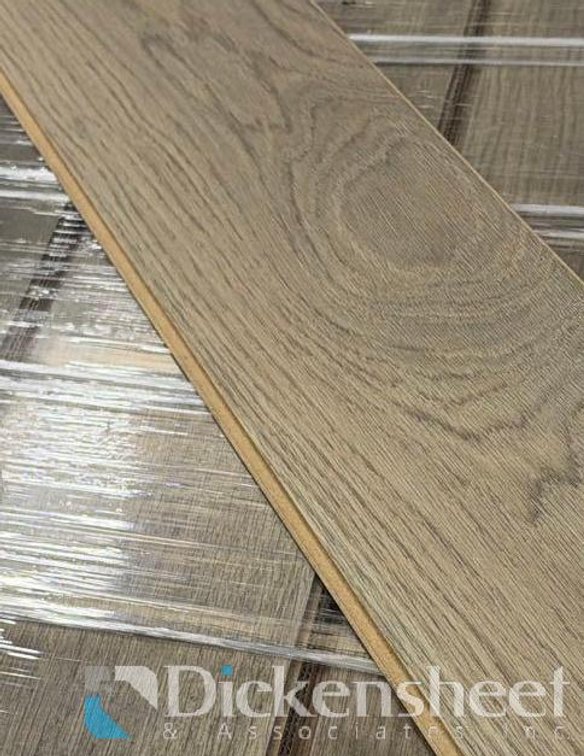 1,160.64 SQ FT. OF MOHAWK LAMINATE PLANK FLOORING- COLOR OAK 0995