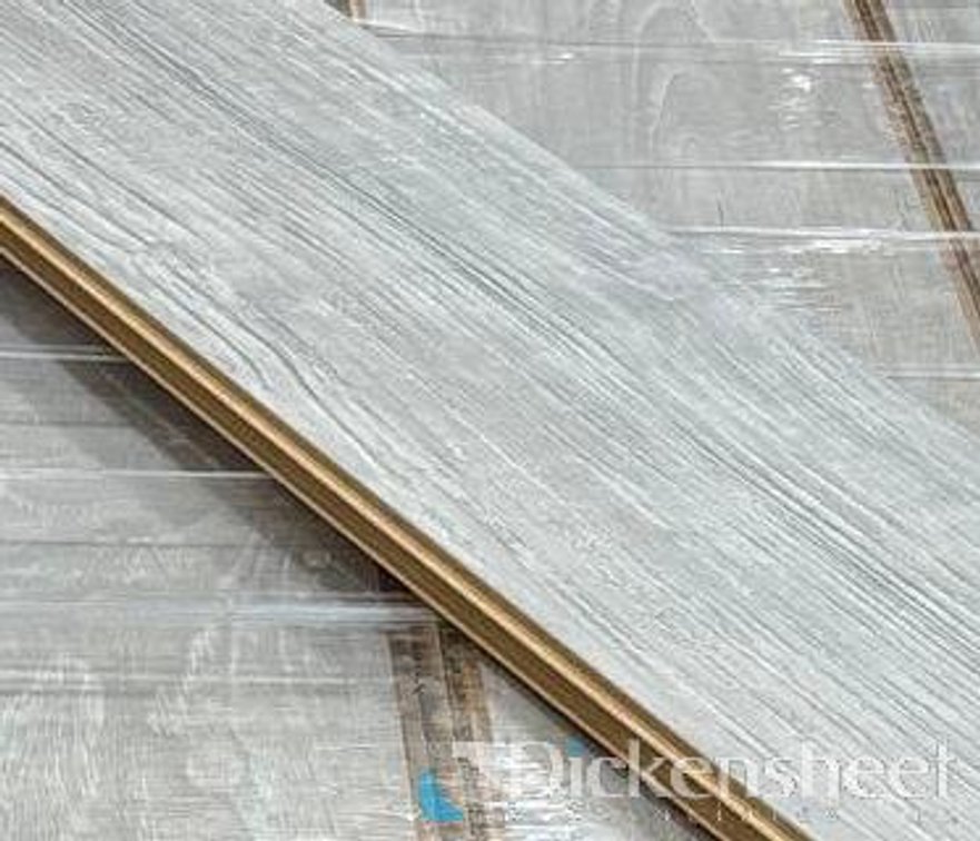 826.15 SQ FT. OF MOHAWK LAMINATE PLANK FLOORING- COLOR OAK 0423