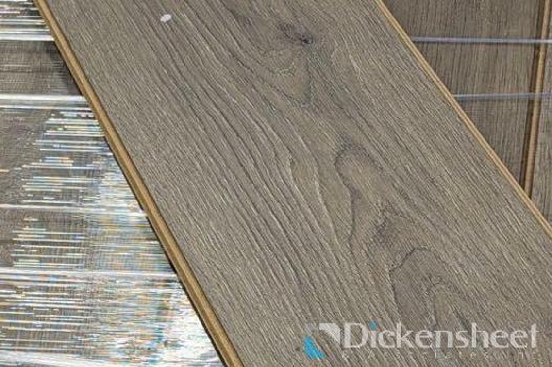 368.10 SQ FT. OF MOHAWK LAMINATE PLANK FLOORING- COLOR BANKS 04
