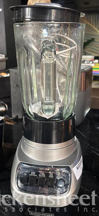 BLACK & DECKER BLENDER