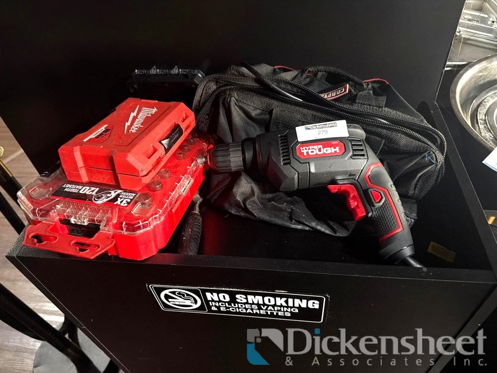 LOT OF VARIOUS HAND TOOLS