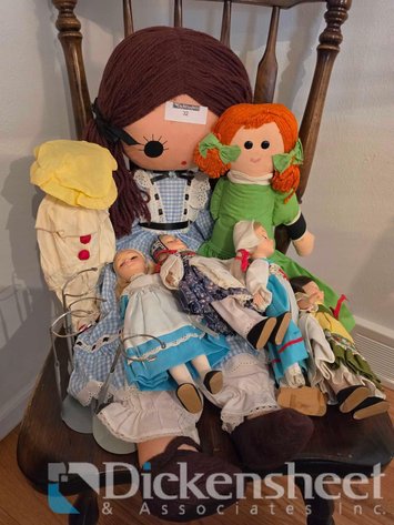 Image for FANTASTIC DOLL COLLECTION LOT