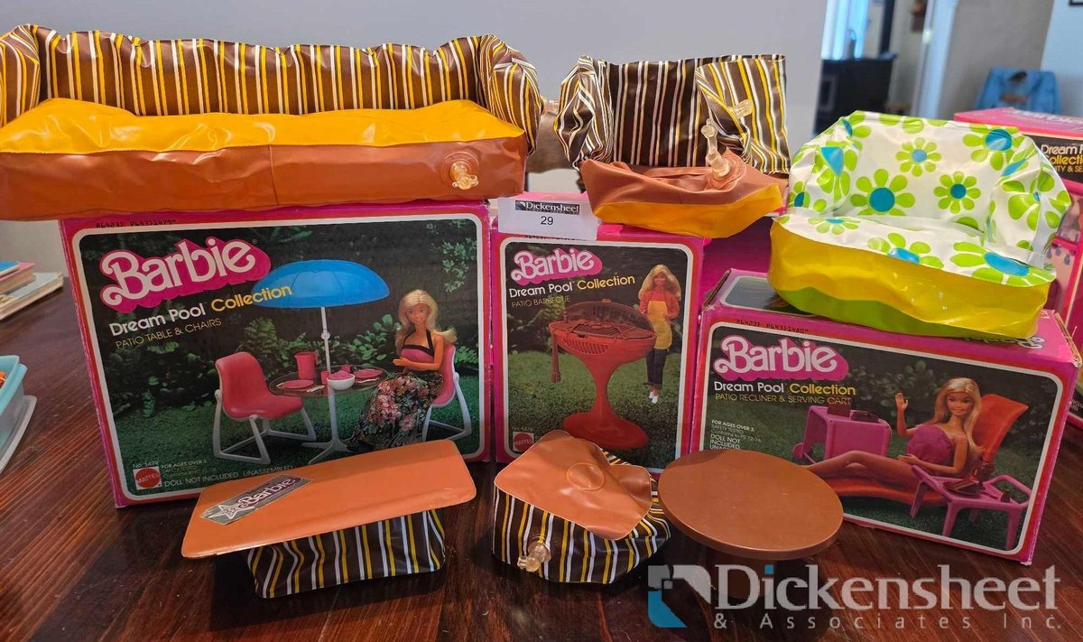VINTAGE BARBIE DREAM POOL COLLECTION