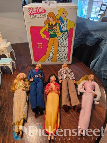 Image for VINTAGE BARBIE FASHION DOLL TRUNK, (5) DOLLS