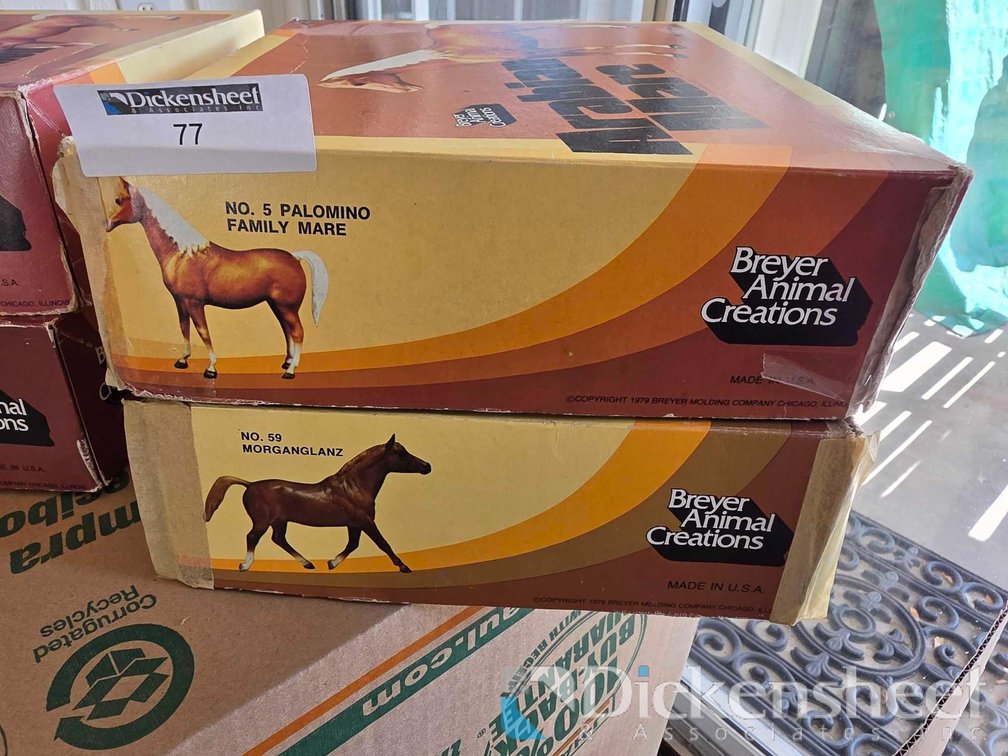 BREYER TOY HORSE SELECTION
