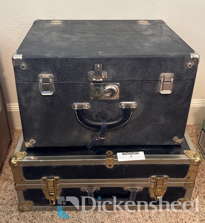 (2) BLACK HARD CASES