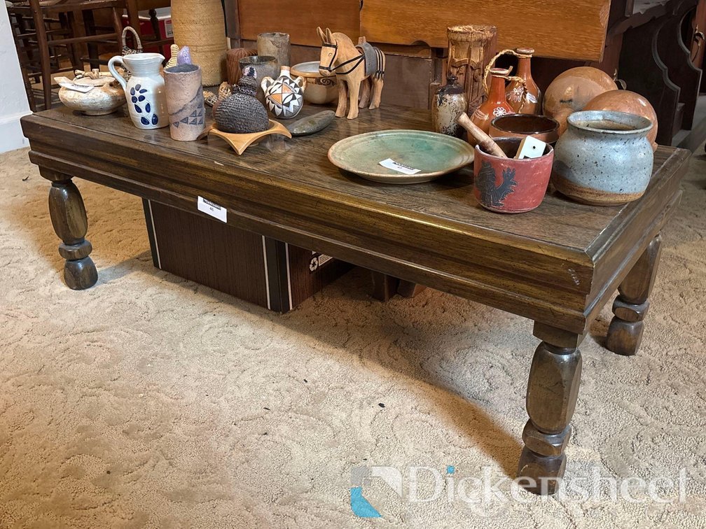 SMALL WOOD COFFEE TABLE