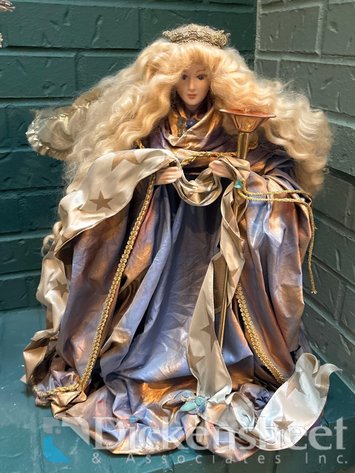 Image for VINTAGE PORCELAIN COLLECTIBLE ANGEL DOLL