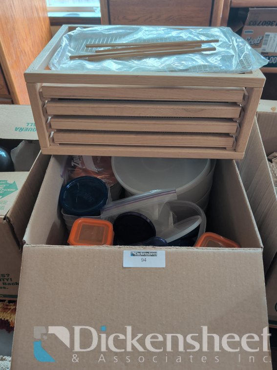 PLASTIC WARE, STORAGE CONTAINERS AND BAKING ITEMS