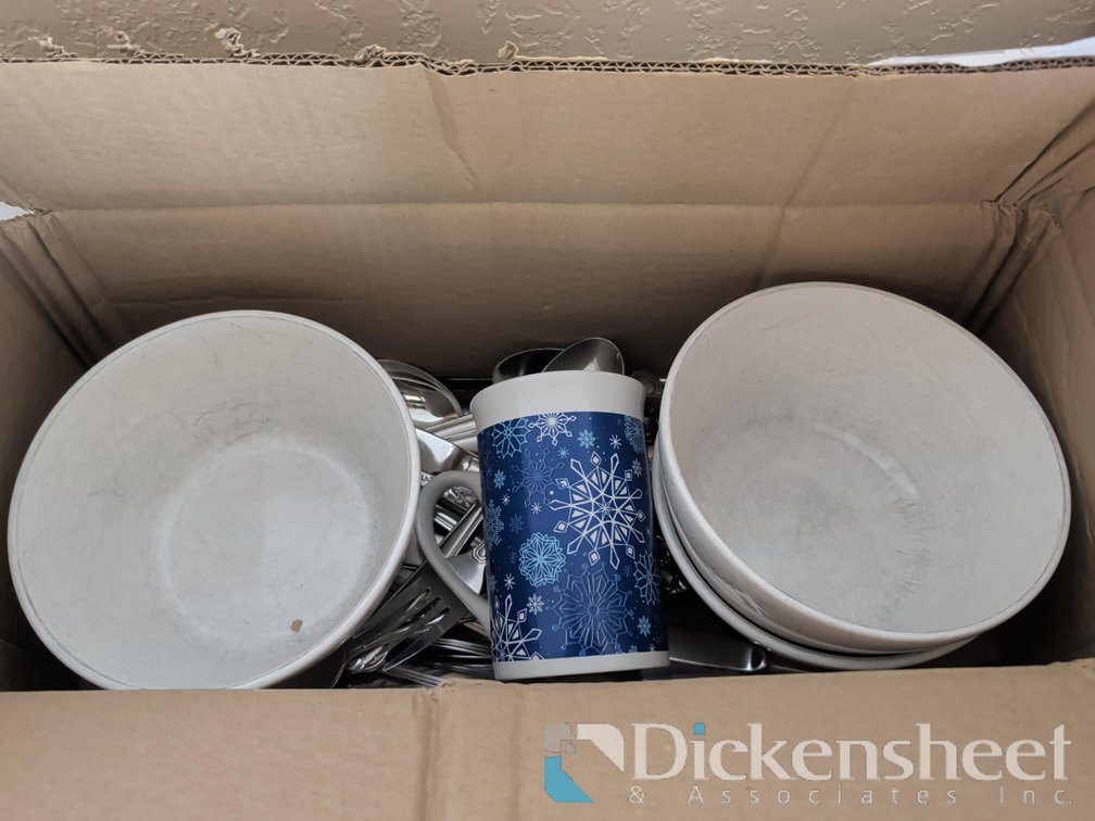 VASES, DISHWARE AND COOKWARE