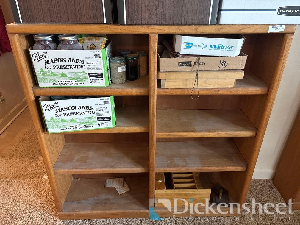 WOOD SHELVING LOT