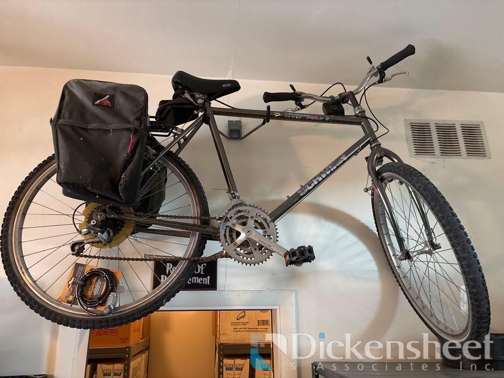 SCHWINN IMPACT BICYCLE WITH LOCK