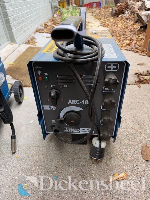 CHICAGO ELECTRIC ARC 80 WELDER