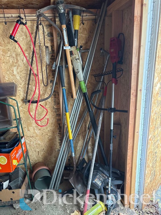 GARDENING AND LAWN CARE TOOLS
