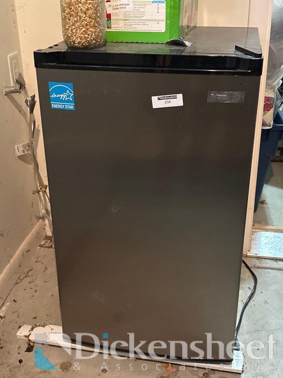 PREMIUM MINI FRIDGE