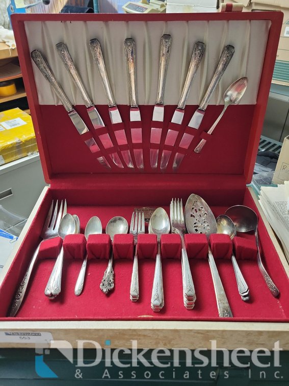 ONEIDA FLATWARE IN CASE