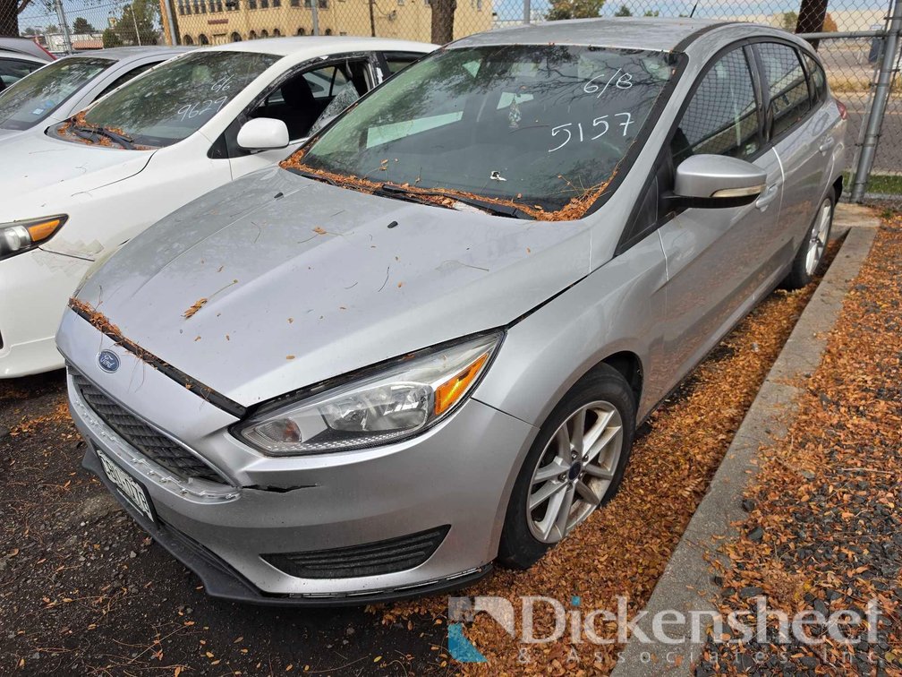 2017 Ford Focus SE, 1FADP3K2XHL245157