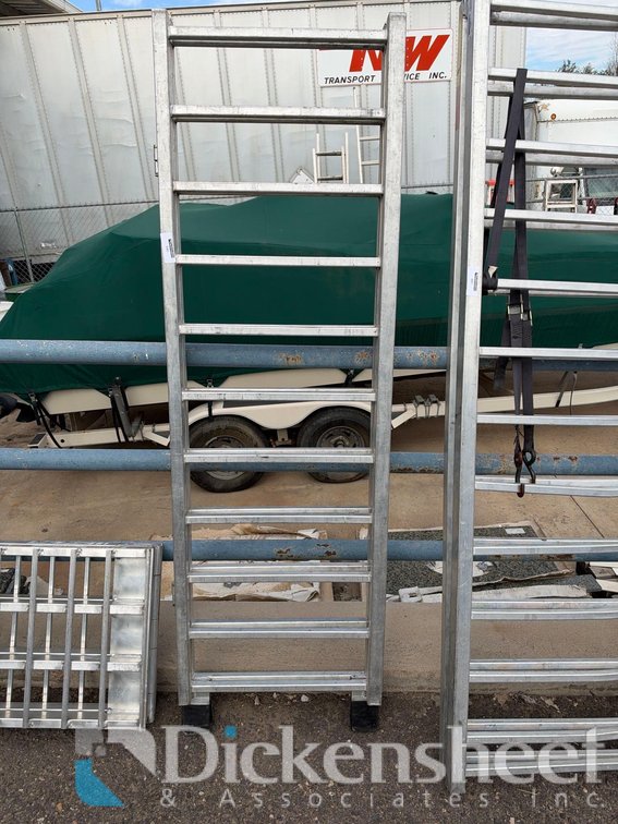 2 PIECE FOLD OUT RAMP