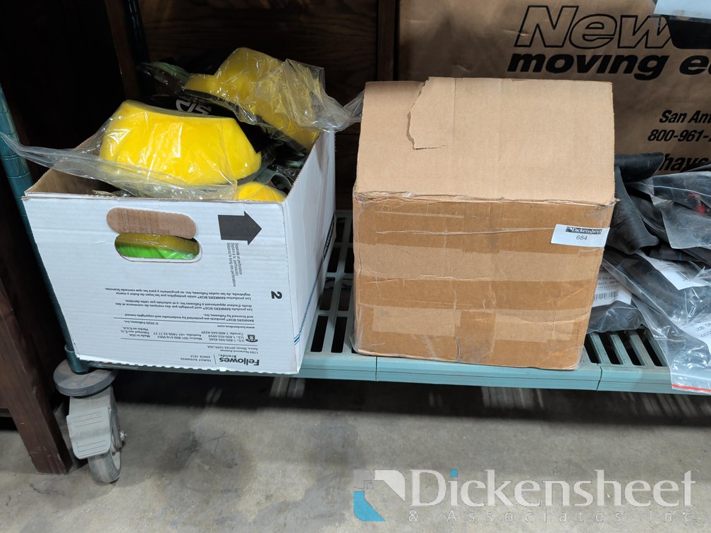 CLEANING ITEMS, INNER TIRE BLADDERS AND MIRRORS