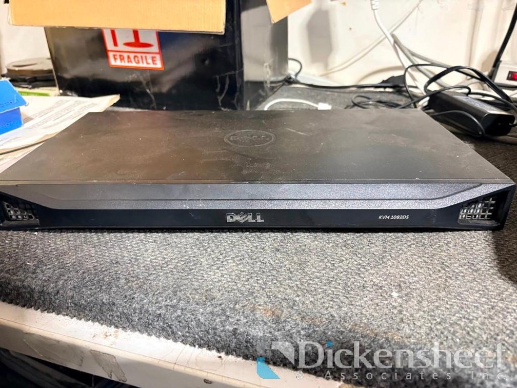 Dell KVM 1082DS 8-Port Digital Remote Console Switch