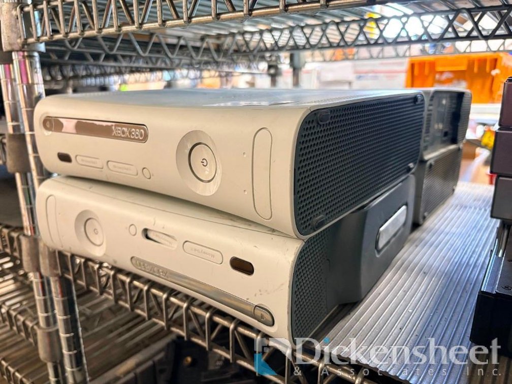 Lot of (4) White Microsoft Xbox Video Game Consoles