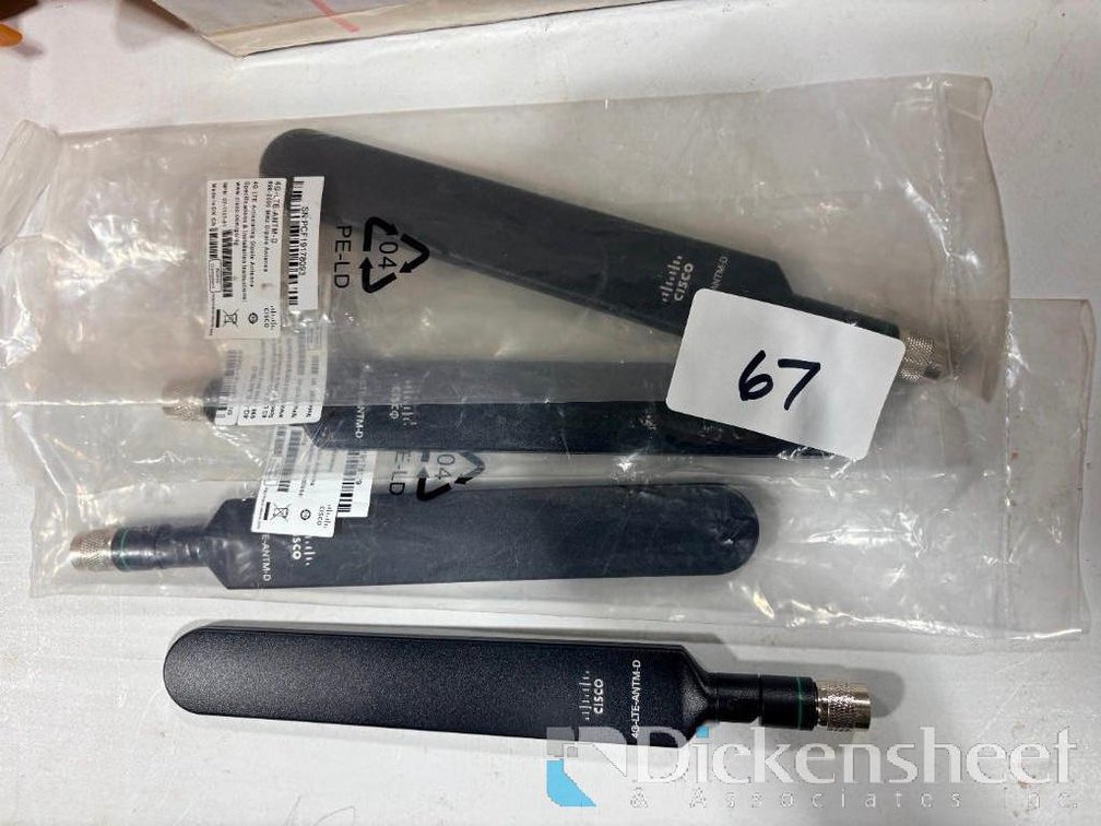 Lot of (4) 4G-LTE-ANTM-D 698-2960 MHz Dipole Antenna