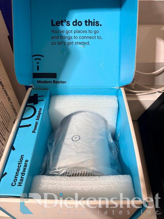 CenturyLink C4000XG Gigabit Fiber Modem and Wi-Fi Router