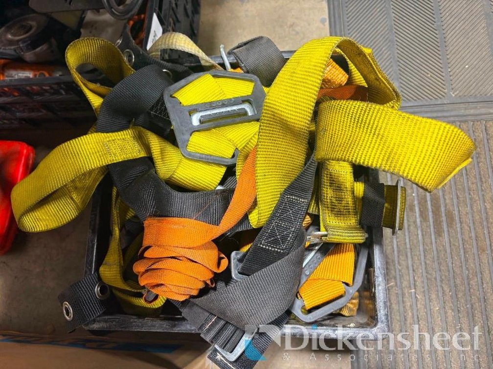 Bin of Full-Body Safety Harness, Fall Protection Gear