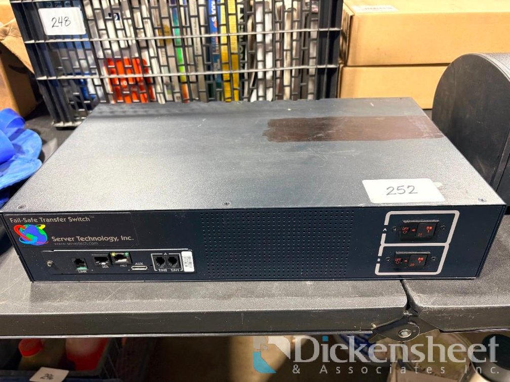 Server Technology Fail-Safe Transfer Switch