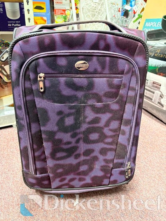 American Tourister Carry On  Luggage