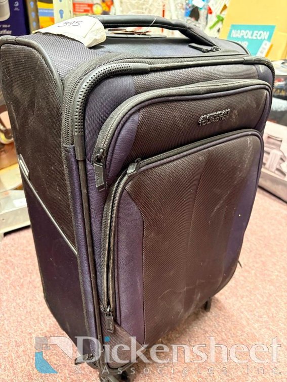 American Tourister 20" Spinner Cloth Luggage