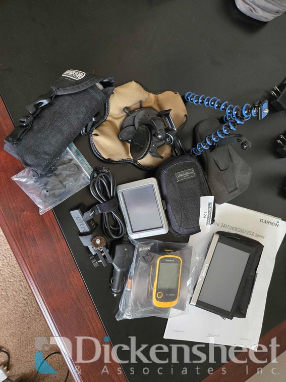 GARMIN NAVIGATORS LOT 