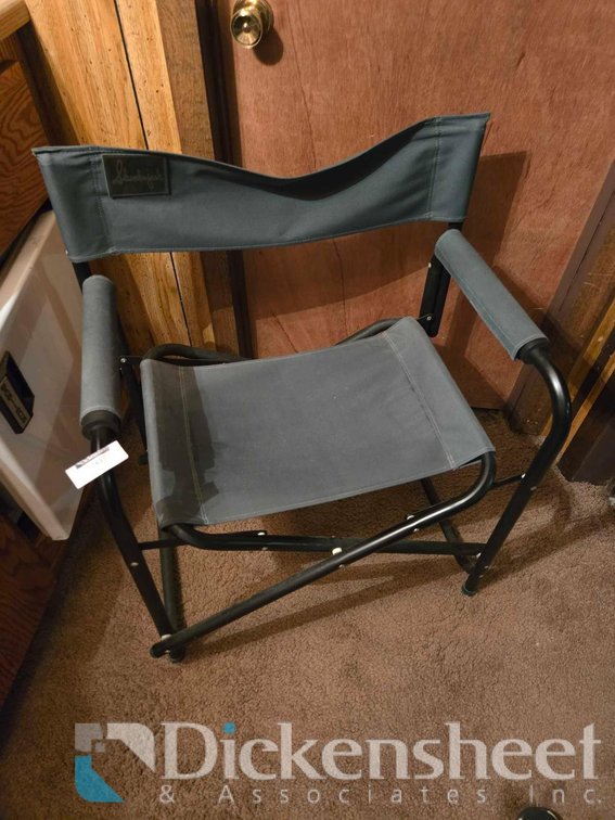 FOLDING CAMPING CHAIR 