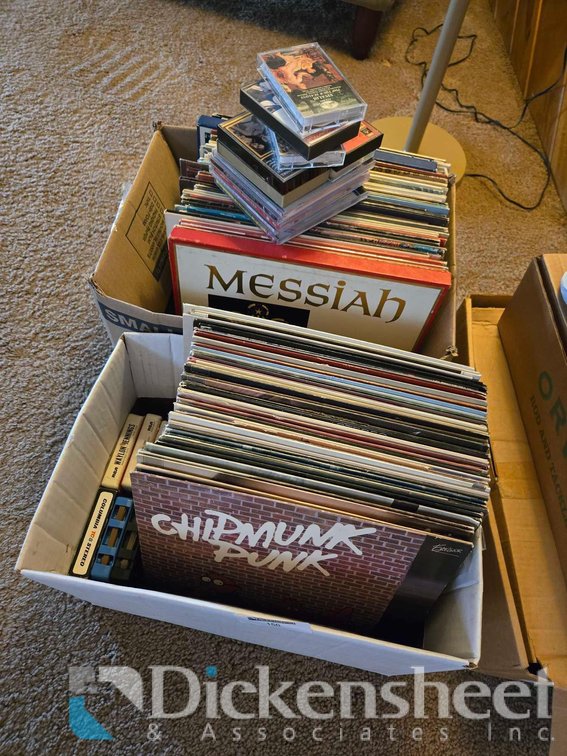 WIDE SELECTION OF RECORDS LOT 