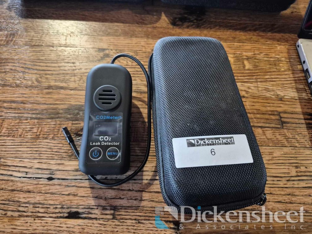 DIGITAL CO2 LEAK DETECTOR 