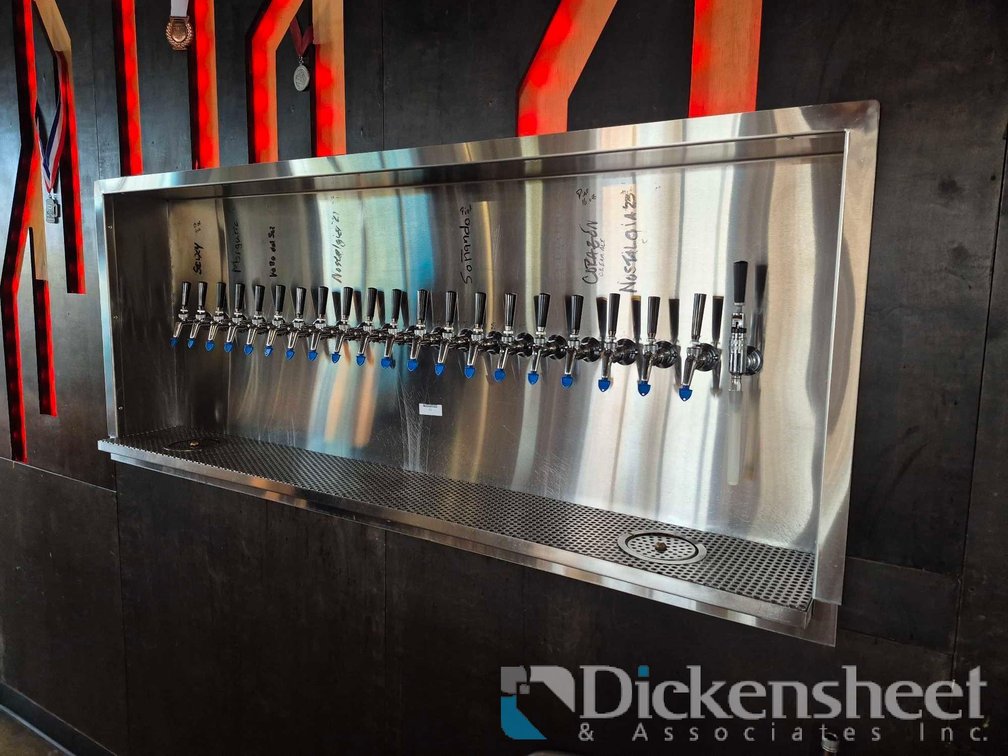 LOT WITH TWENTY TAP HEADS 