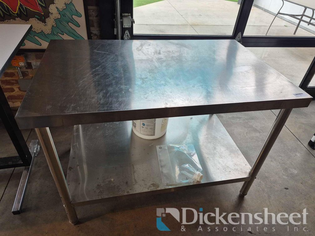 STAINLESS STEEL WORK TABLE WITH LOWER SHELF