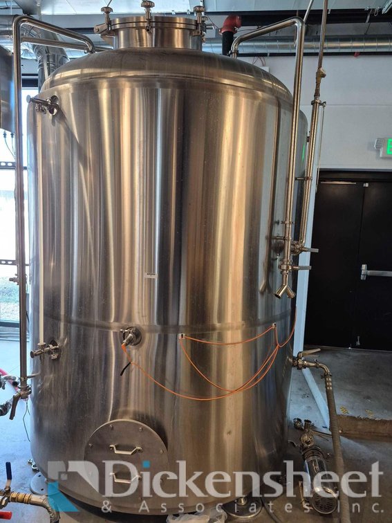 STAINLESS STEEL HOT LIQUID TANK 