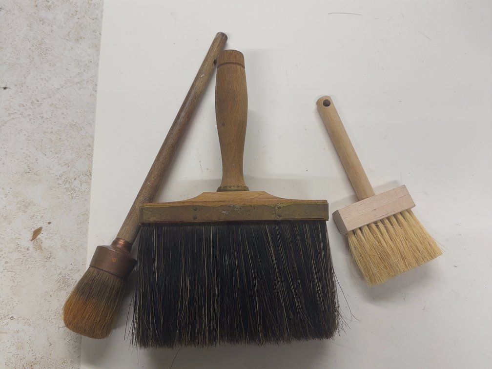 3 Brushes