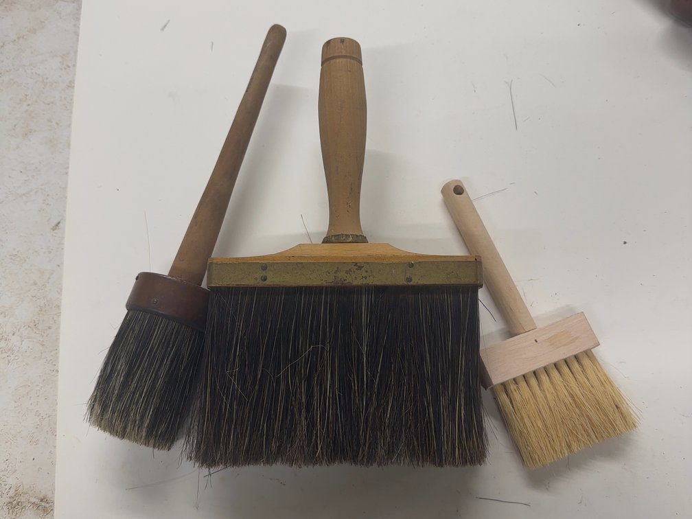 3 Brushes