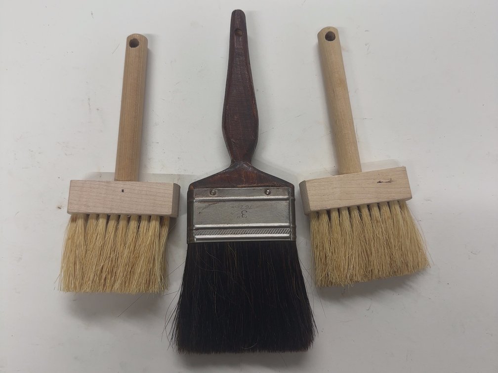 3 Brushes