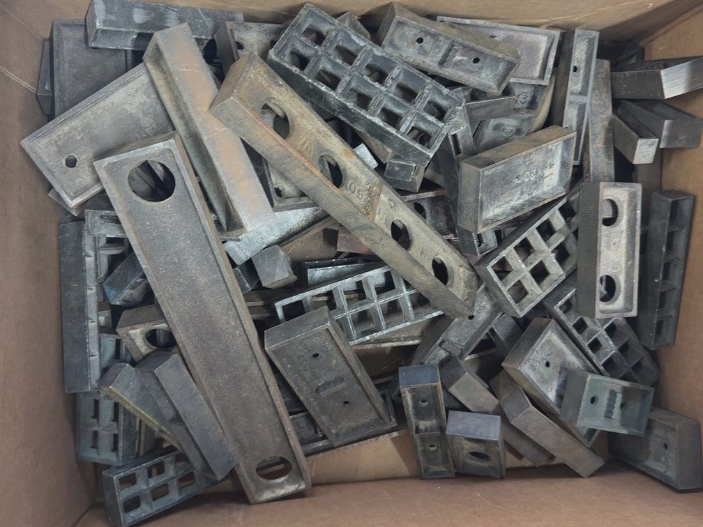 18 Lbs Metal Letterpress Furniture