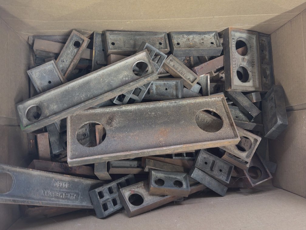 18 Lbs Metal Letterpress Furniture