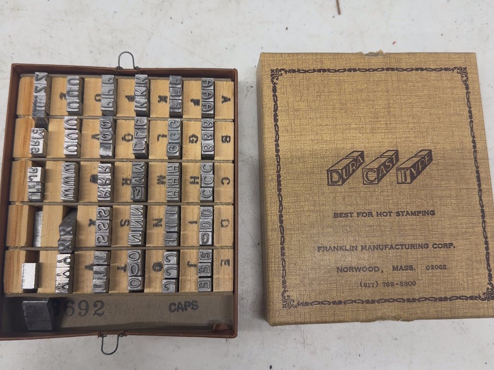18 Pt Franklin MFR. Lead Type Caps