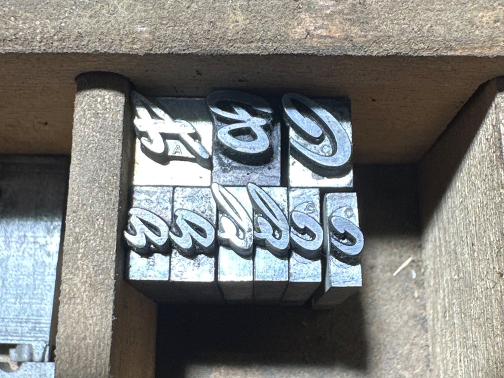 24 Pt Lead Type