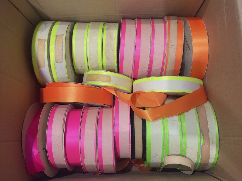 Mixed Color Scher Ribbon