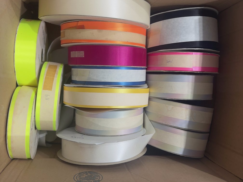 Mixed Color Scher Ribbon