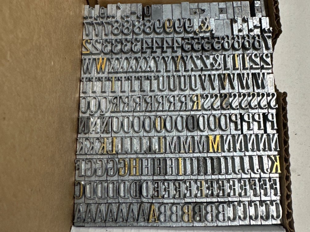 24 Pt Lead Type