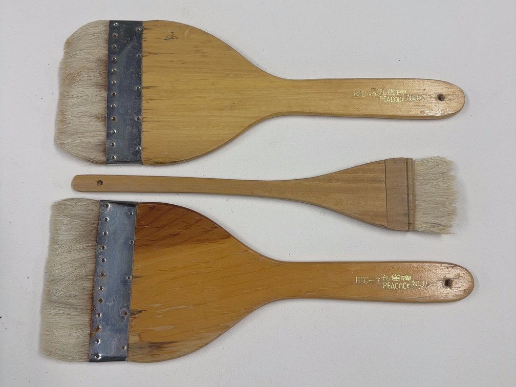 3 Brushes