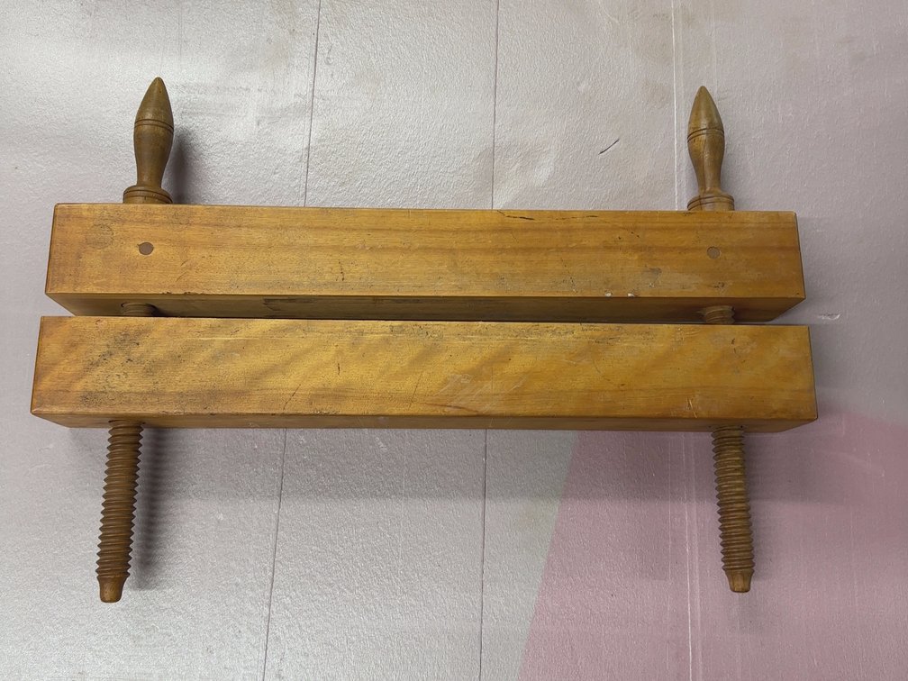 Wooden Lying Press